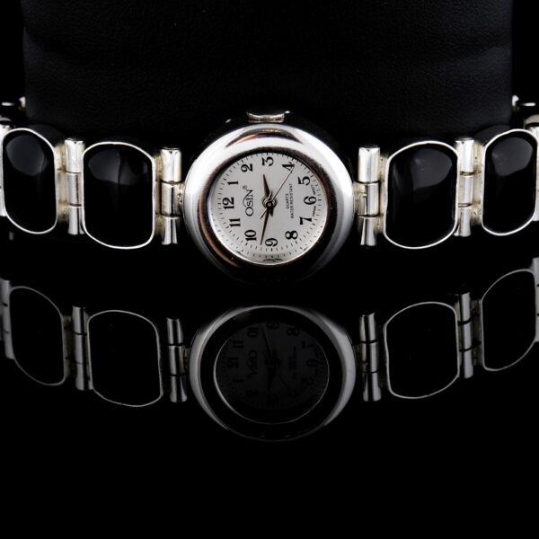 Zegarek ze srebra z onyksem naturalnym