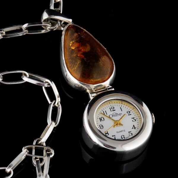 Zegarek na łańcuchu ze srebra z bursztynem