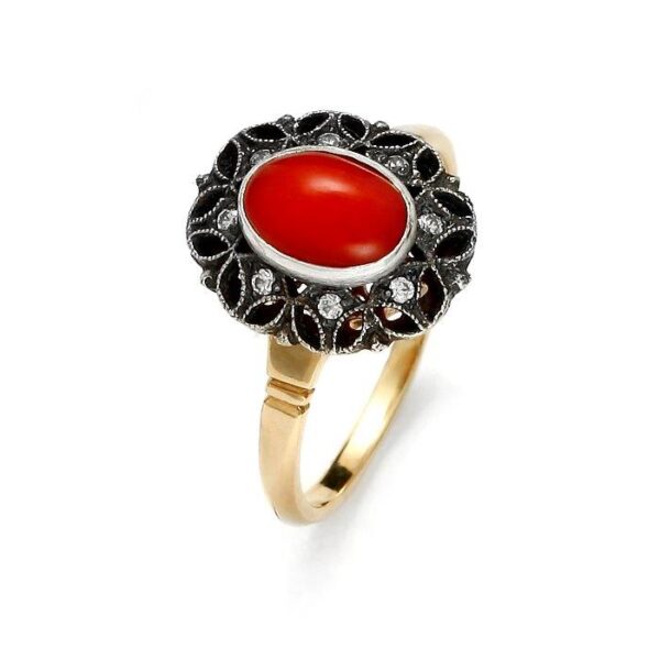 Pierścionek z żółtego złota i srebrem z palladem z koralem i cyrkonią