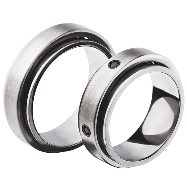 Obrączki z tytanu z brylantem