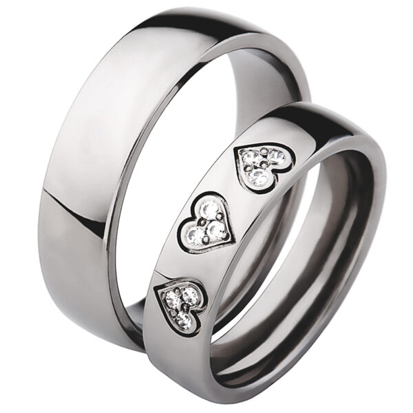 Obrączki z tytanu z brylantem